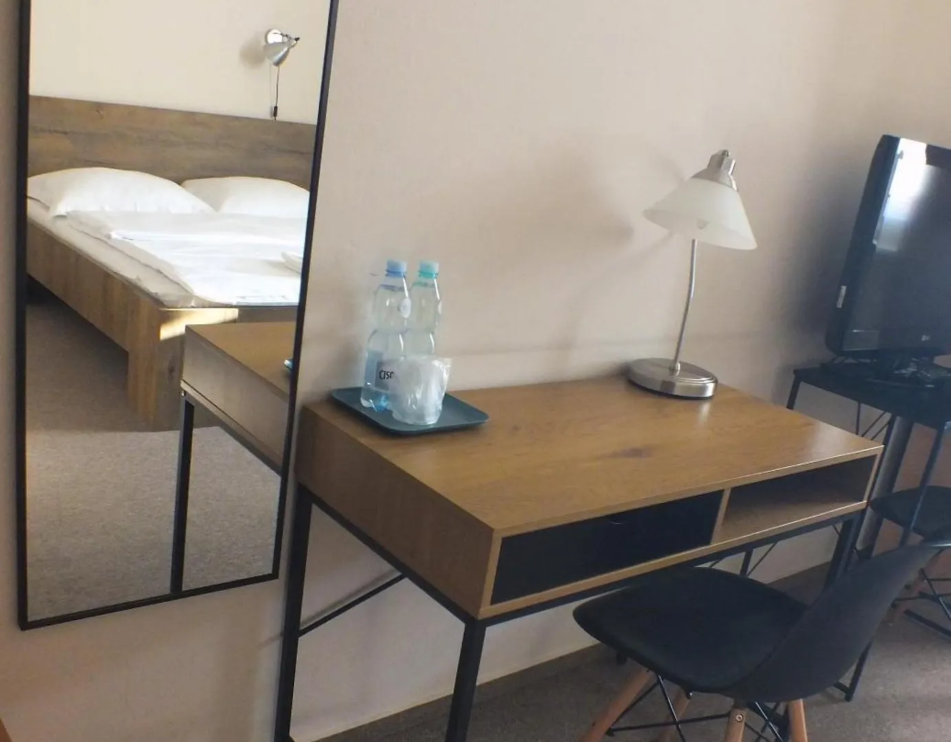 Motel Subaru Warszawa Polska
