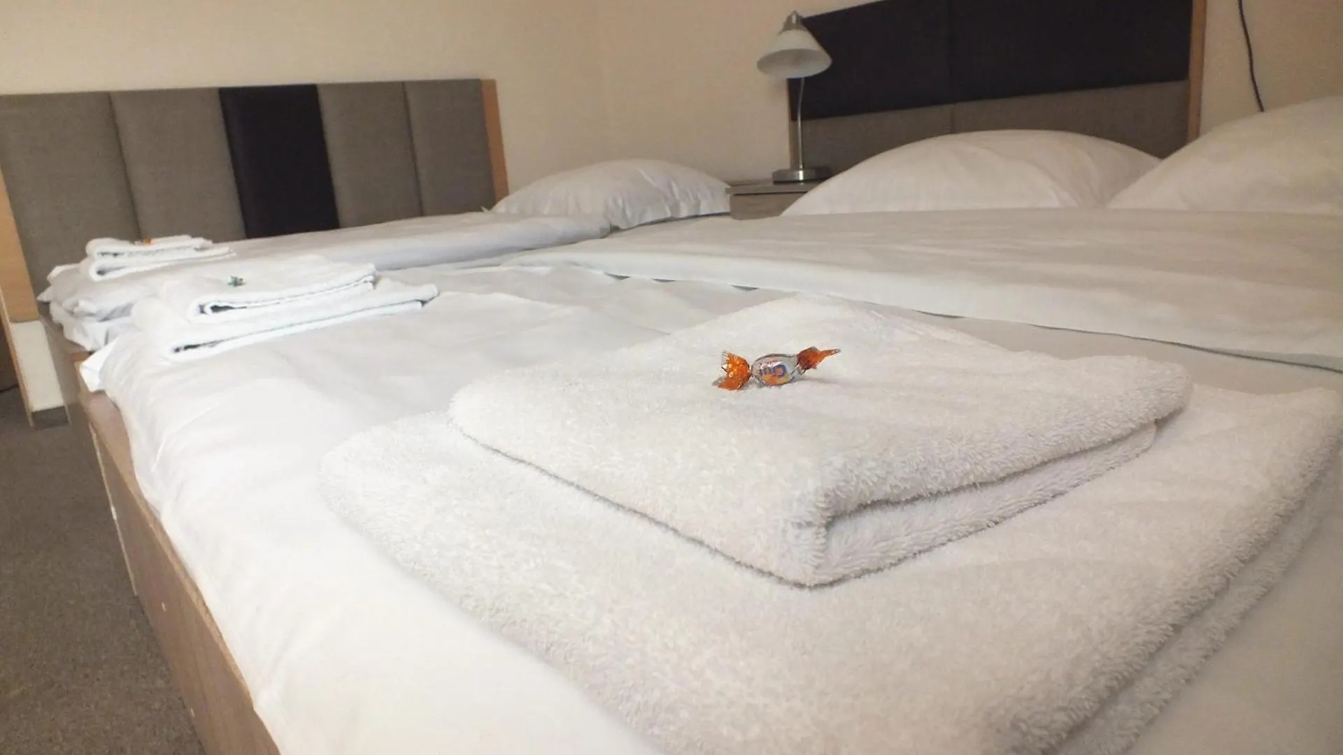 Motel Subaru Warszawa 2*,  Polska